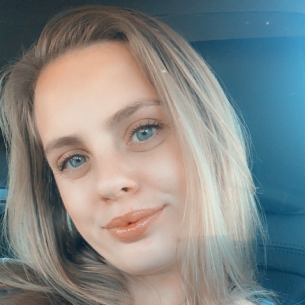 Meet your Posher, Brooke
